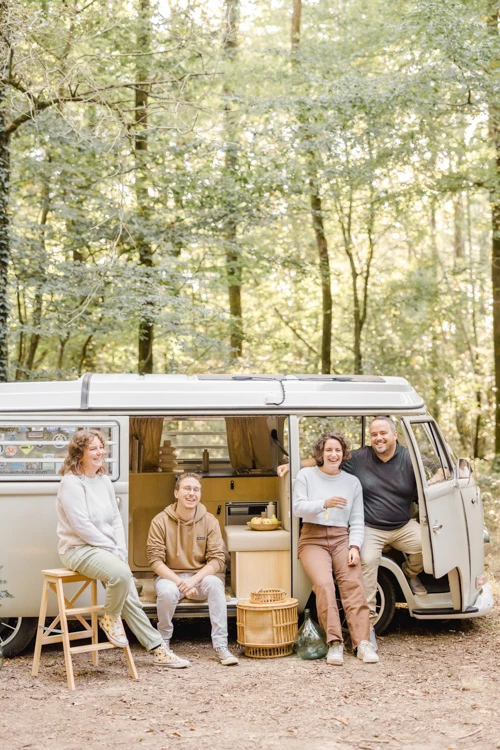 beige marron gris voiture extérieur